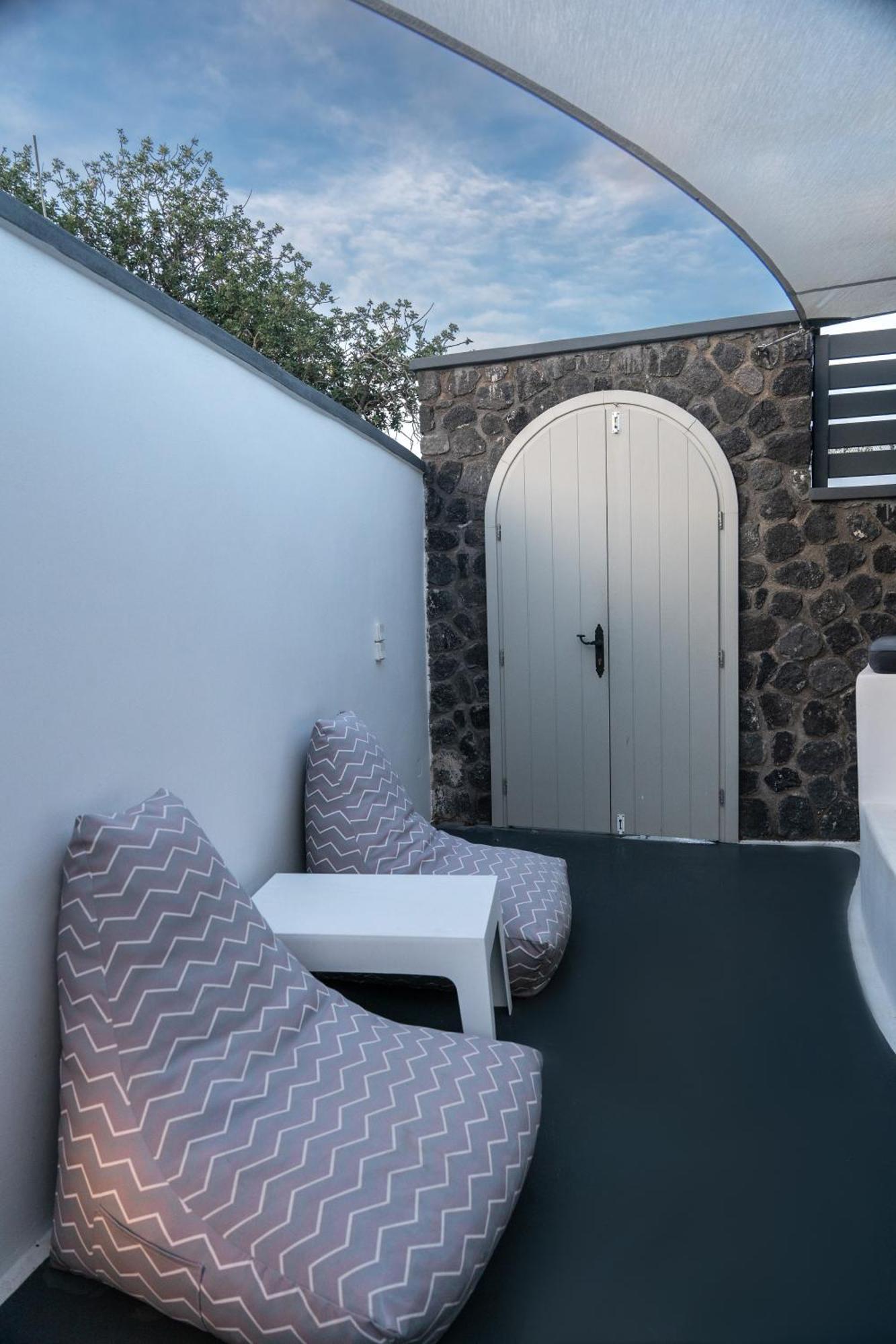 Sun Naam Home Santorini With Heated Jacuzzi Karterados  Exterior foto